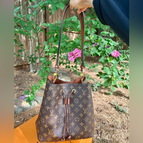 Louis Vuitton NeoNoe MM bucket bag Caramel Beautiful Receipt Shoulder Crossbody - Picture 2 of 16